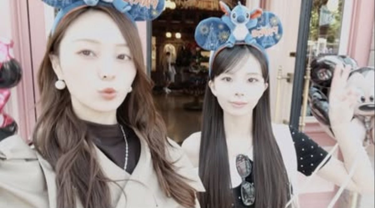minamichan_16's tweet photo. どメロお姉さんのディズニーやばい😭😭
チーク濃いめ可愛すぎる大好き😭😭😭
 #umegram  #梅澤美波 https://t.co/pl0UmCTBbX