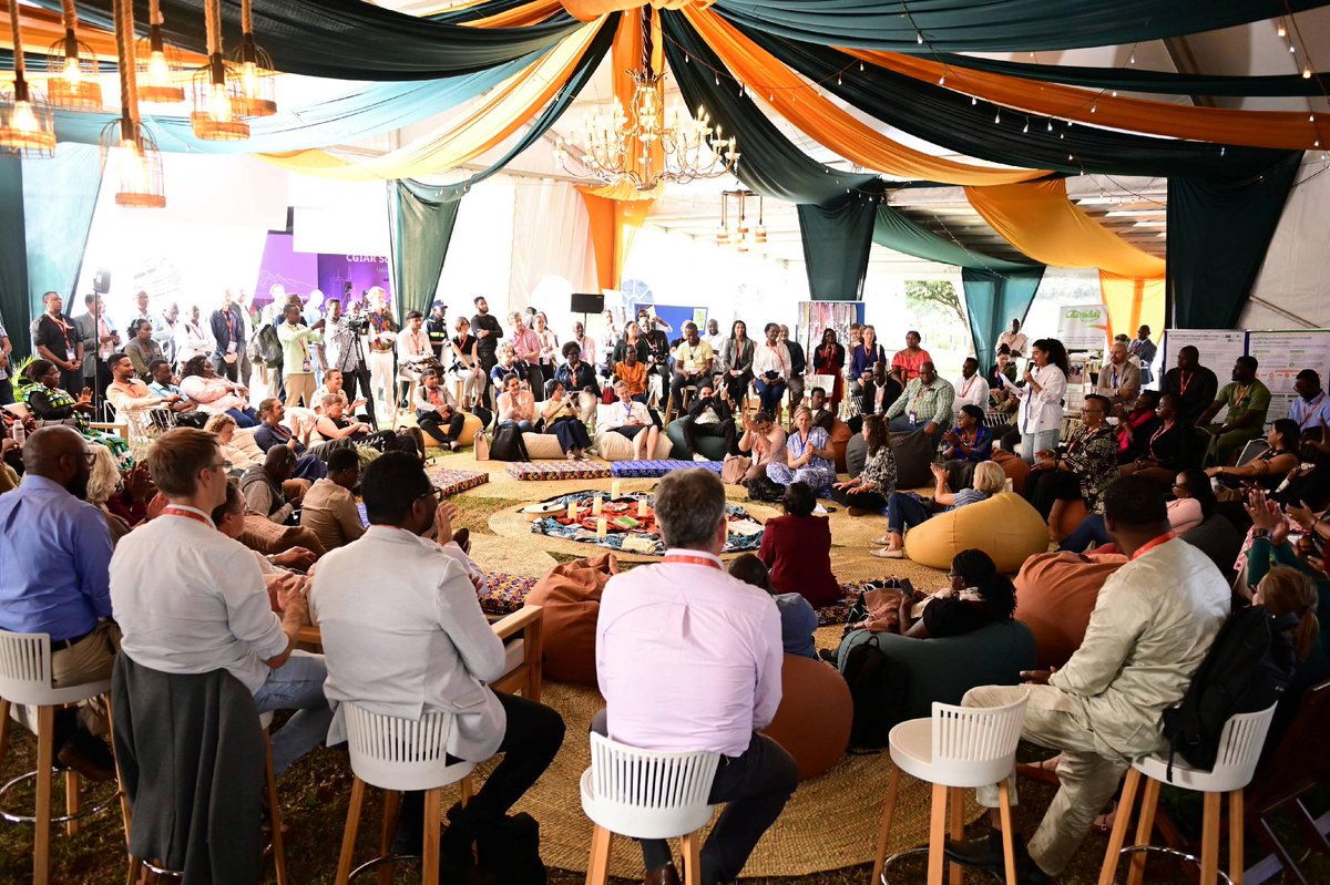 CGIAR's tweet photo. #ScalingWeek2026 has wrapped up in Nairobi! 

3 days of scaling superheroes listening, learning and working together on how to turn promising food, land and water systems innovations into lasting use.

🔗  https://t.co/KnhCQFSVSb https://t.co/YWNLELDwWR