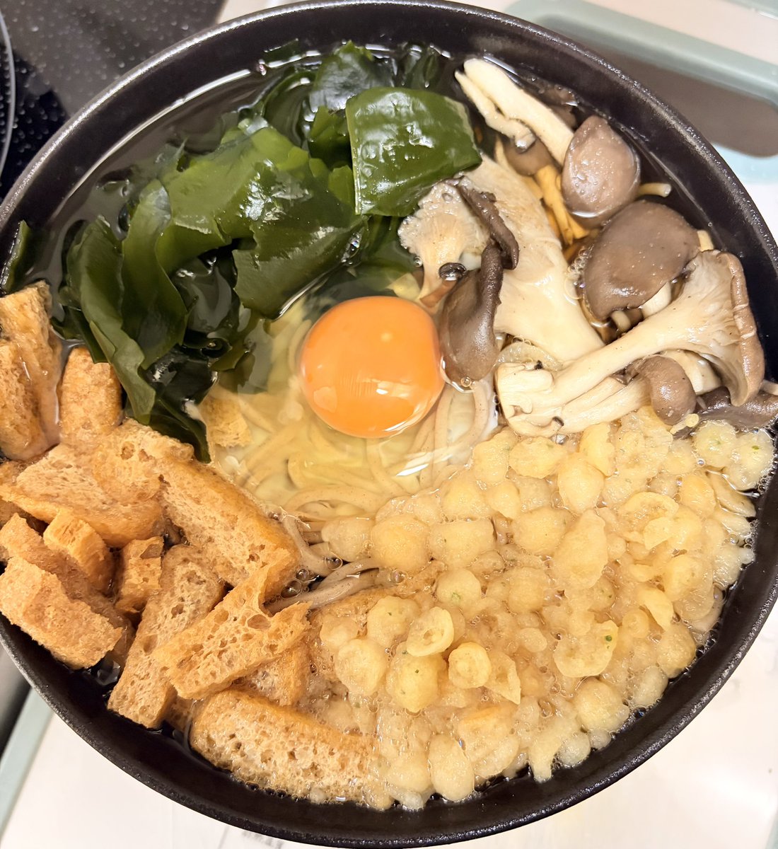 RAN2068362's tweet photo. 月見そばにした
月はまだ一度も見ていない…🙄 https://t.co/j4htrrvfjJ