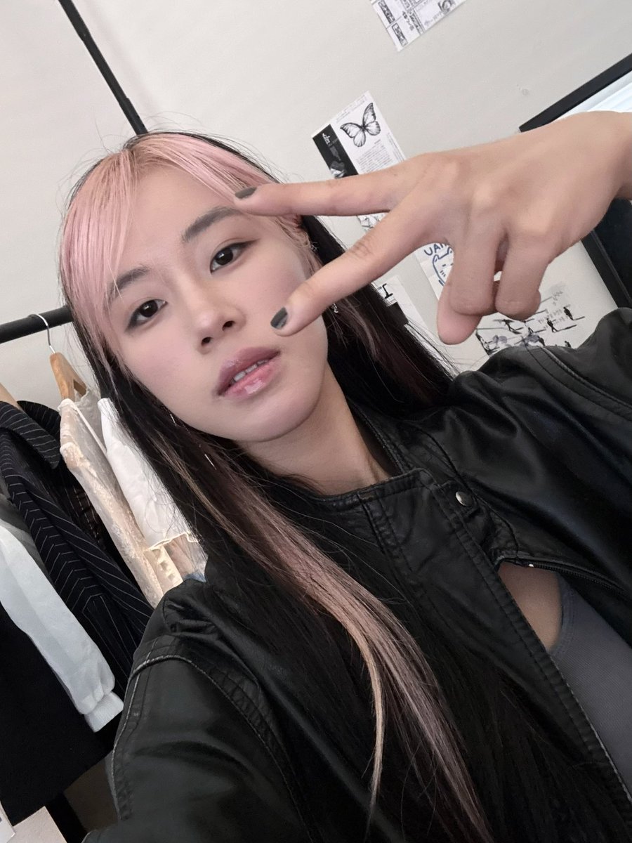 m1smaks's tweet photo. cool cats 🎸⋆❀°♡゙

#LunéSelcaDay #LunéJidoriDay #andteam_YUMA https://t.co/9YgKra06wC