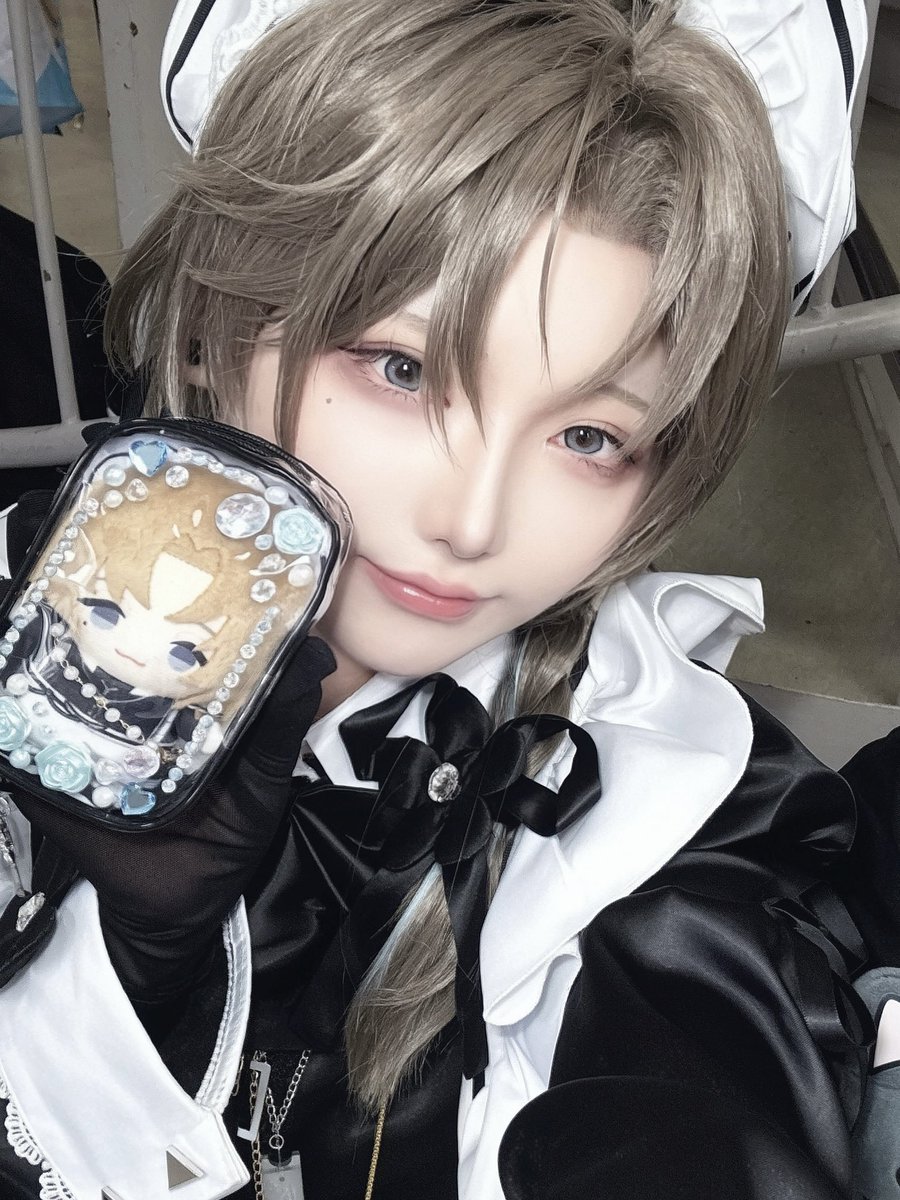 lumachi_o0's tweet photo. cos.🔫

お気に入りのメイドパペと共に🖤 https://t.co/4yCTnju4YZ