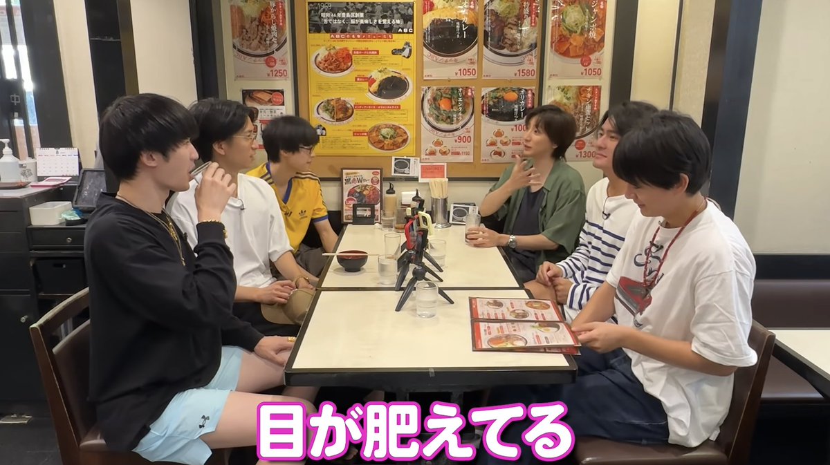lariachann's tweet photo. 兄・大我を全肯定の弟・慎太郎が今週も見れて口角爆あがり😭きょもしん大好き😭🐹 https://t.co/lMNXtlczj3