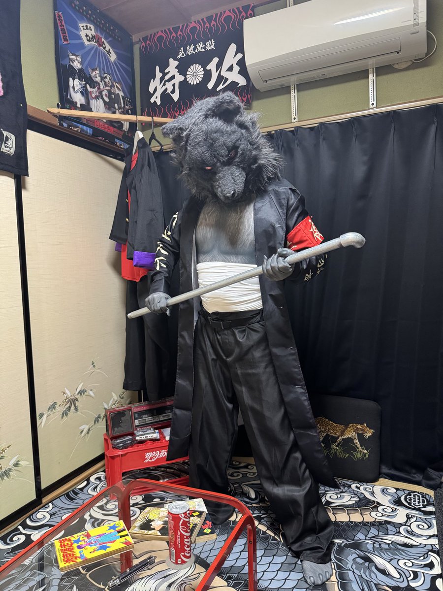 gaogaowolf09's tweet photo. やっぱ日本らしく昔ながらの治安の悪さって言ったらこう言うのだよな
#お前らの治安悪そうな写真がみたい
#CHOPS #超獣一華 https://t.co/SLnN3mmlKz