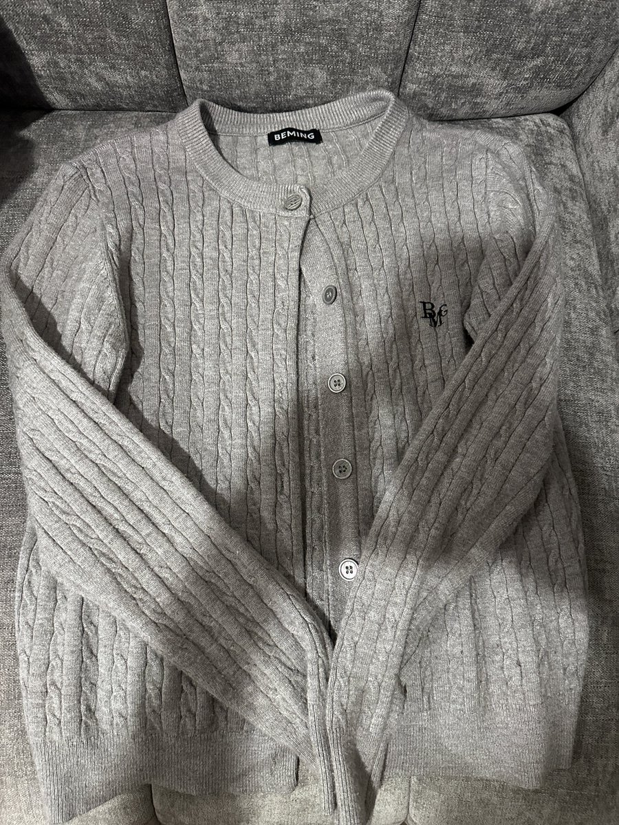 usedbykunii's tweet photo. Beming 280 (Free shipping) 
#ส่งต่อbeming #ส่งต่อเสื้อผ้ามือสอง https://t.co/fscQiA1qij