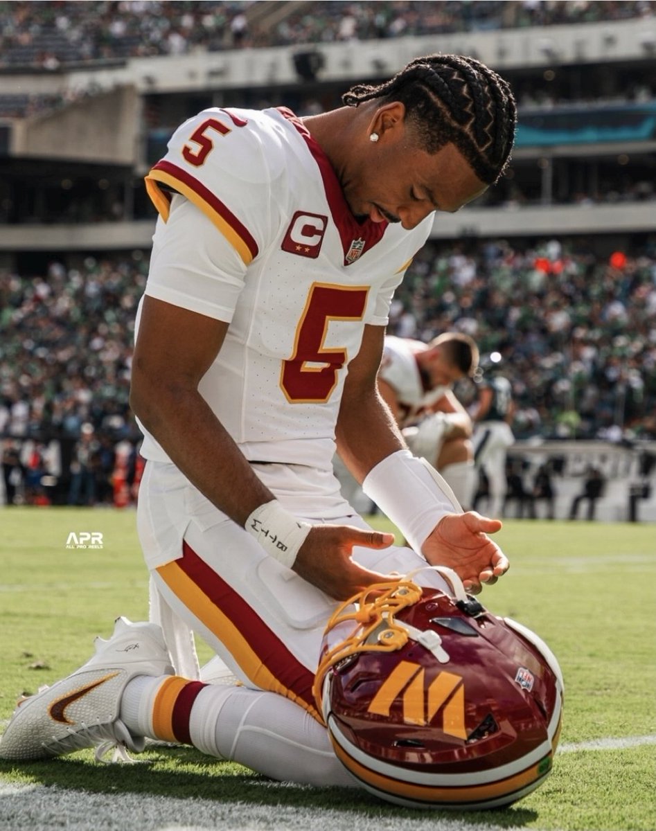 HogfarmerChris's tweet photo. Being a fan ain’t just about showing love when everything is going right.

Don’t switch up when things get tough. I’m a JD5 fan through it all. 💯

He’ll be back. 🫡🔥 #RaiseHaill https://t.co/dM6YKJn7Bd