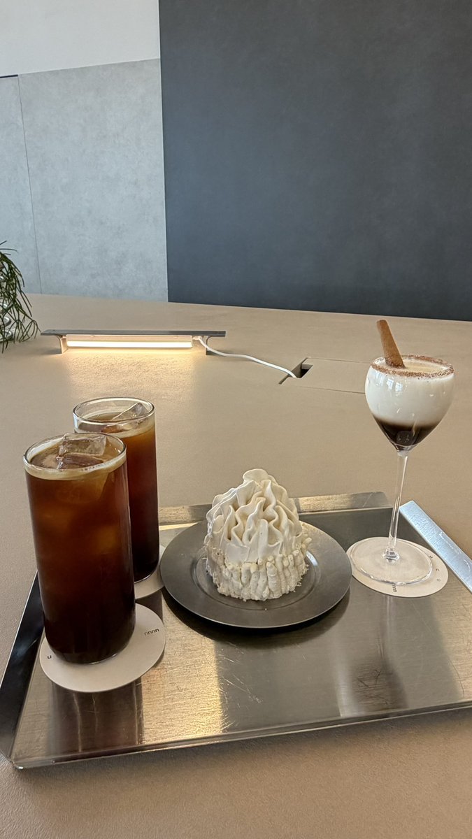 mellememhsiw's tweet photo. 🌺🥧🧁🪽〰️ https://t.co/YUJRlzAsAN