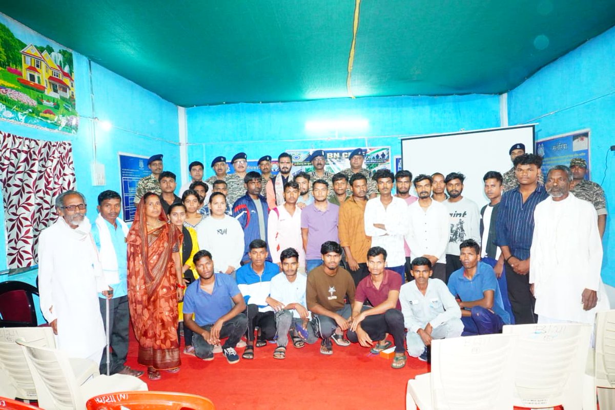 co211bn's tweet photo. A Free(No cost)Military and Police Recruitment Training programme was inaugurated today,25 Sept 2026,at B/211Bn,Jugad Camp,by Shri Uday Bhaskar Billa,IPS, DIGP,Raipur Range,CRPF &amp; Dr.Vinod Kumar Tandon,COMDT In-charge 211Bn,CRPF,along with other officers
@cgsectorcrpf @crpfindia https://t.co/kXMYkYqJk3