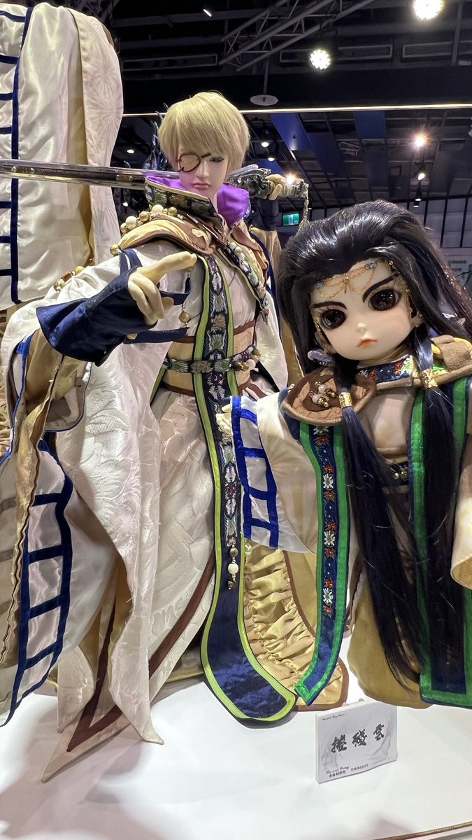 Quilldren0514's tweet photo. 帶哥哥來看自己
看妹妹
看繼承人
看仇人（？） https://t.co/ugc5k7NzRf