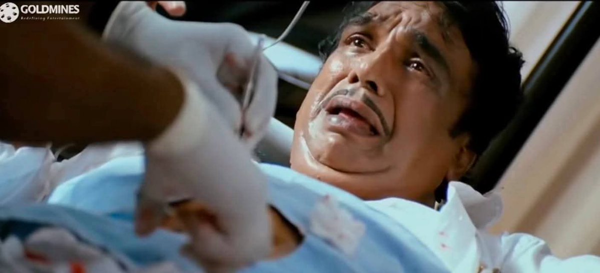 PostGraduator's tweet photo. @yazhini_pm எம்ஜிஆர் கைல உதயசூரியன் வச்சு எடிட் பண்ணிர்கலாம்... ஐடியா இல்லாத அக்கா... https://t.co/gsQiob22D5