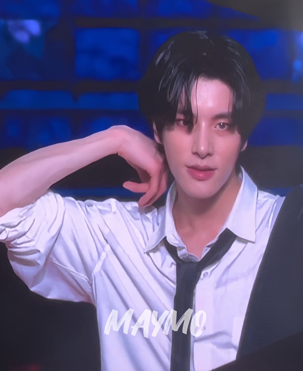 simoraie's tweet photo. รักพี่เจคบนจอใหญ่มาก ฮีหล่อสะใจ ออร่าพุ่งทะลุจอสุด ๆ อ่ยหลงรักหนุ่มตี๋ออส t——t https://t.co/uq2XPYNPqG