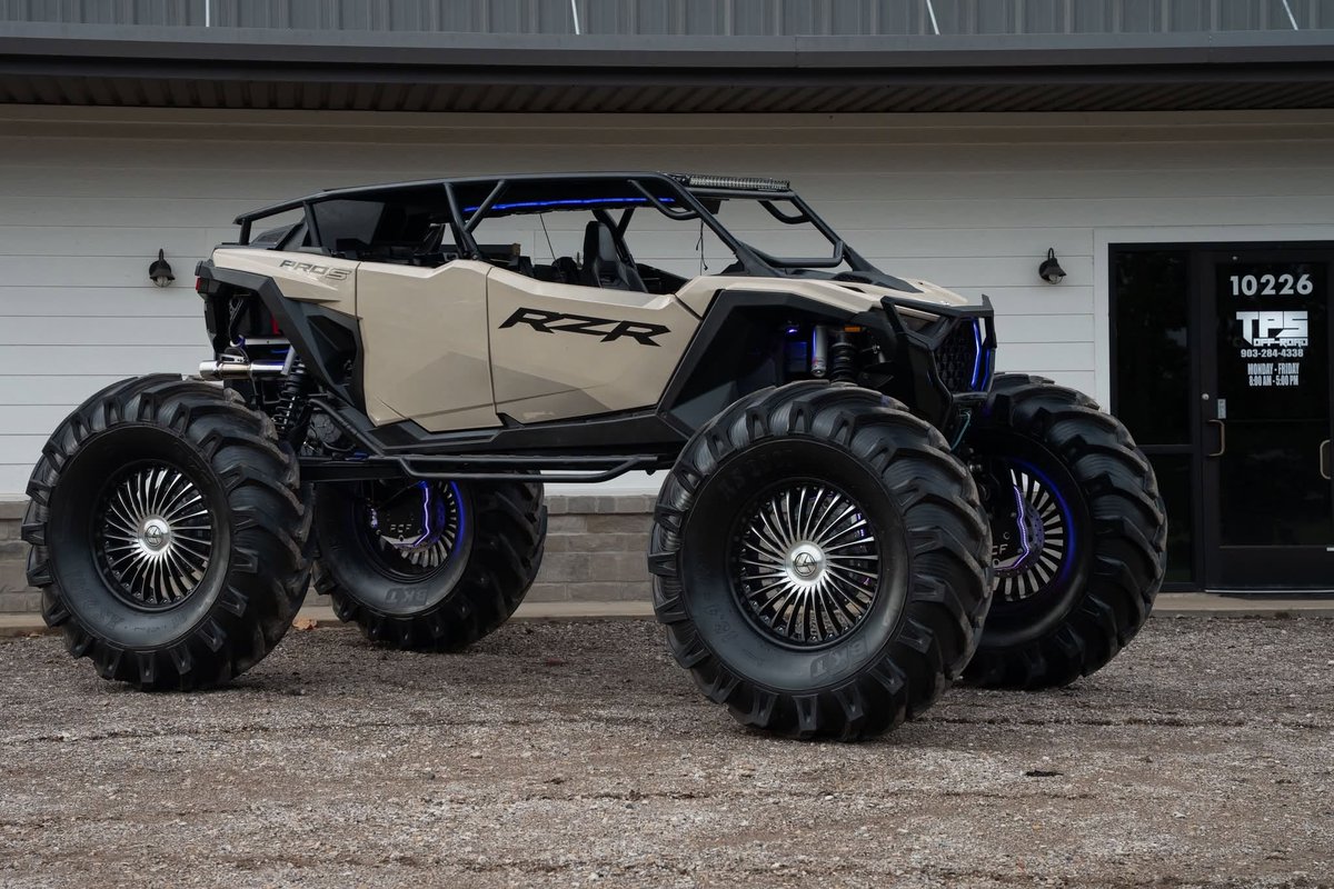 superatvtweet's tweet photo. @tps_offroad put in work on this @PolarisRZR Pro S! Full suspension from PCF paired with the #SuperATV 8-inch Dual Idler GDP portal gear lift with 60% #GearReduction, a #RhinoDriveline, some massive tires, and SO much more! This rig is wicked! 💪⚙️ #GDPportals #IndustryLeaders https://t.co/f44uS4Nbmb
