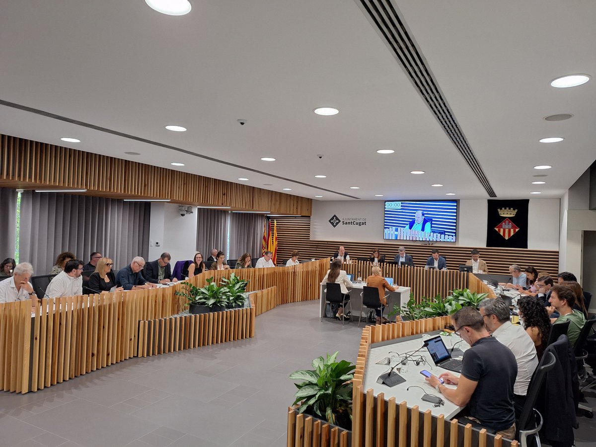 ajsantcugat's tweet photo. Mocions aprovades:
✅️Moció institucional per estudiar la viabilitat de construir una rotonda a l’encreuament entre l’av. Gràcia i el c. Llaceres. També es demana una actuació definitiva a l’encreuament de la carretera de Rubí amb l’avinguda dels Països Catalans
#plestc https://t.co/KuQe8HwnuS