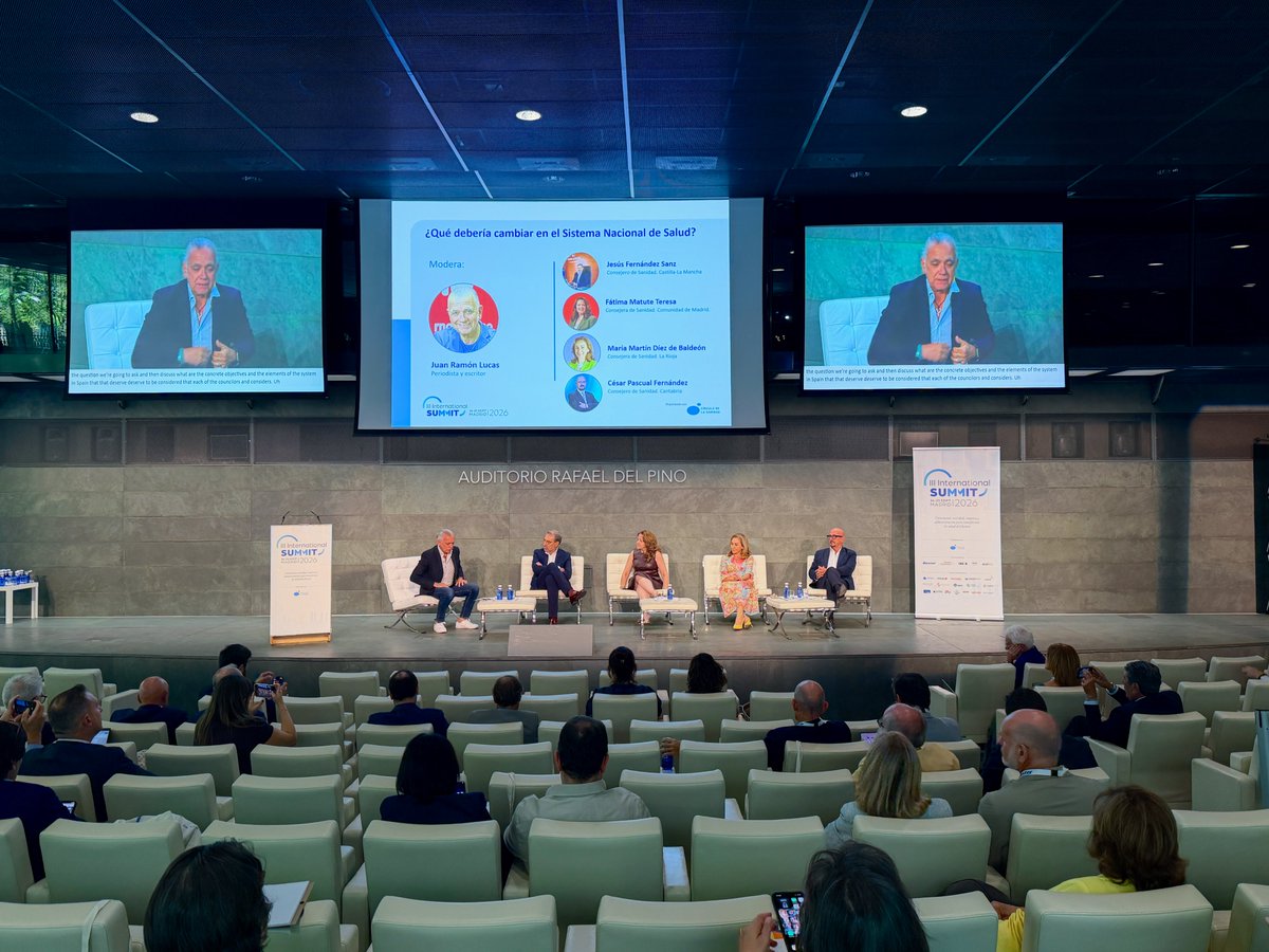 CirculoSanidad's tweet photo. 🔵 ¡Concluimos el III International Summit! 👏 Lo hacemos con un broche de excepción ⇩

Bajo la batuta del periodista Juan Ramón Lucas, cuatro consejeros de Sanidad han dialogado en torno a la pregunta: “¿Qué debería cambiar en el Sistema Nacional de Salud?” 👇 https://t.co/ECmBfChWd1