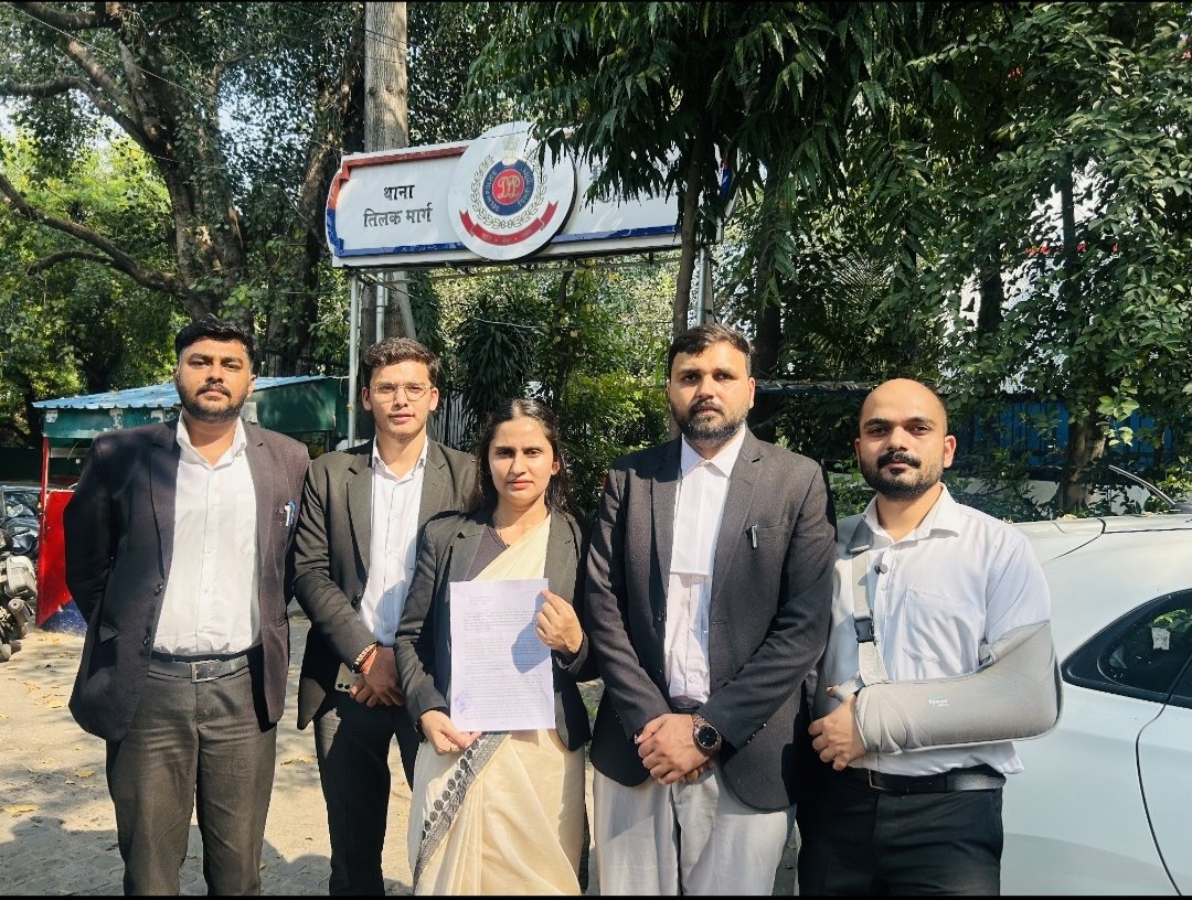 Adv_Akanksha_'s tweet photo. 🚨 Bengaluru CEO Hiring Controversy 🚨
A1 Sports World CEO Karthik Shenoy announced his company won't hire men from UP, Bihar, Rajasthan & MP — linking it to one former employee's alleged misconduct.
I have filed a police complaint at PS Tilak Marg, New Delhi, against the @kkarthikkgs for promoting hate, enmity & discrimination against the natives of UP, MP, Rajasthan & Bihar, raising serious constitutional and legal concerns.
Whoever tries to divide India, I and my legal team will take legal action as per law. 🇮🇳 #EkBharat 
@ndtvindia @TimesNow @News18Bihar @republic @DDNewsHindi @ThePrintIndia @Bihar_se_hai @LethalVoi @NEWS9 @indstartupnews @JioNews @NewsMatrixIND @GFNIND @IndianTechGaze  @news18dotcom @IndiaLiveIN @mid_day @fpjindia @Khurpenchinfra
