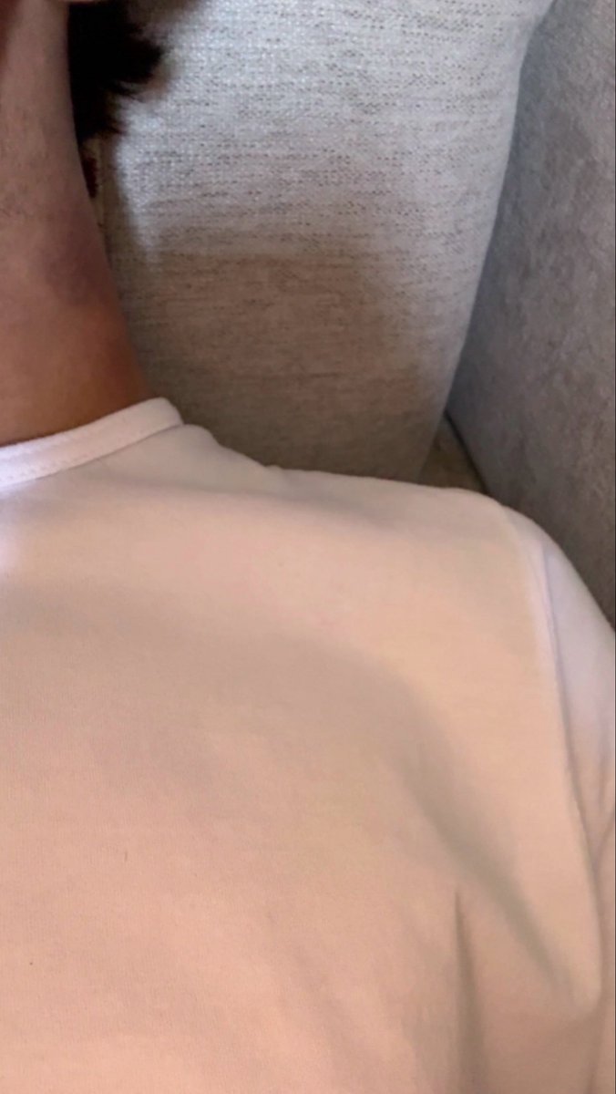 y0dmk's tweet photo. فحل عمري ٧١ عكس شرق الرياض الي يي جماعي يجي خاص لاتجي الا صامل وطيزك ورني https://t.co/XgnioJvkjE