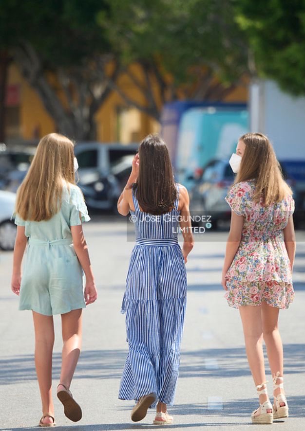 SofiayLeonor's tweet photo. Bellezas reales!  😍🔥

📲 Comparte, síguenos y danos Like 👍🏼 

#PrincesaLeonor #InfantaSofìa #ReinaLetizia #Princesas #TopModels https://t.co/KxfgTw0HHF