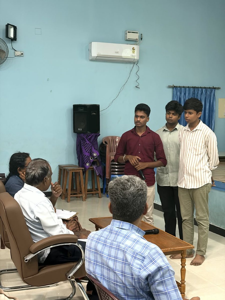 christthekingpc's tweet photo. @mhrd_innovation @EduMinOfIndia Grateful to our esteemed Panel of Jury:
👨‍🏫 Prof. M. Kumaresan - Assistant Professor, Dept. of Mechanical Engineering, CMS College of Engineering &amp; Technology
👩‍🏫 Mrs. B. Suganya Devi — Assistant Professor &amp; HoD/AI&amp;DS, AI&amp;ML, Park College of Technology https://t.co/EspLJ4ioJj