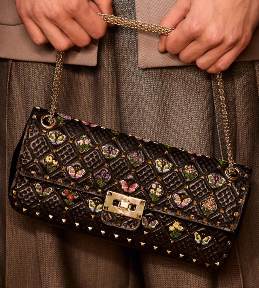 Fashion Press on X: 