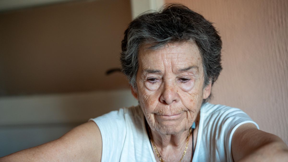 RescueYou247TW's tweet photo. Maricarmen, toda su vida viviendo en casa de sus padres hasta su muerte, que eran los que pagaban la ridícula cantidad de 480€ en el Retiro, sin hijos, funcionaria y jubilada con 59 años.
Luego dicen de los jóvenes de hoy, pero si esto no es vivir la vida modo fácil, tela. https://t.co/JxIoylLntK