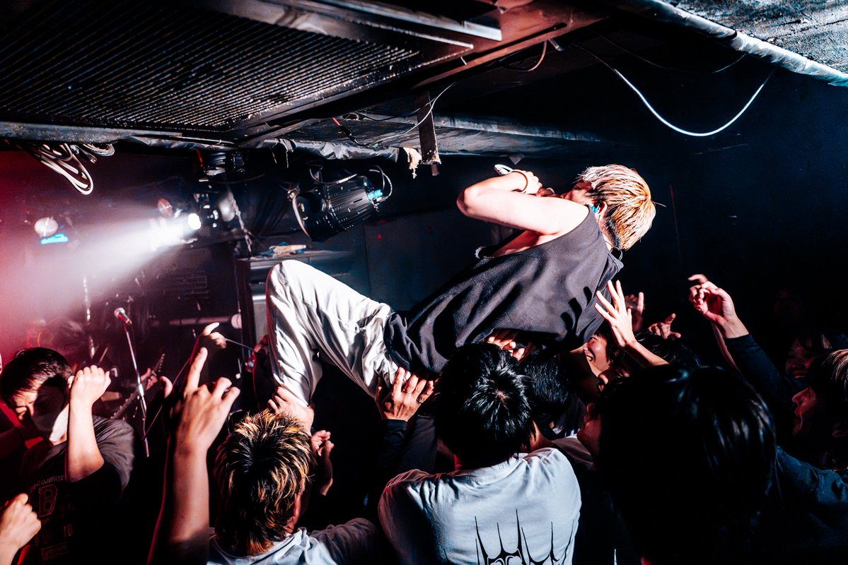 SBE_morioka's tweet photo. 【LIVE PHOTO】

2026.09.25(土) 下北沢 LIVEHOLIC
激ロックpre. FREE ONE-MAN LIVE

📸 @music_1833 https://t.co/nc5Fw8gJPO