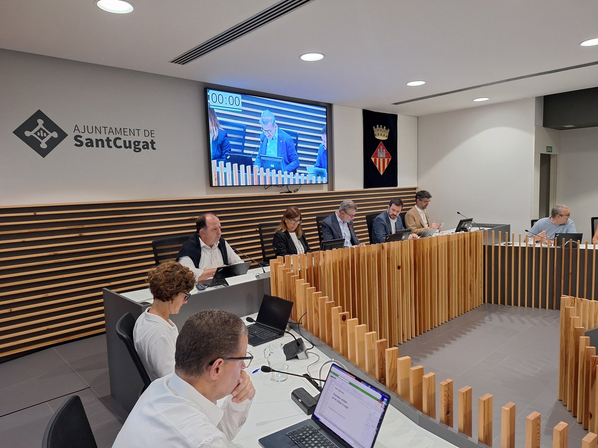 ajsantcugat's tweet photo. 🙋🏻♀️🙋🏻♂️El #plestc de setembre ha donat llum verda a la modificació de les Ordenances Fiscals per al 2027
👉🏻L’Impost sobre Béns Immobles (IBI) s’ajustarà un 2,9%, mantenint-lo per sota del creixement de la inflació i del PIB
ℹ️https://t.co/yl2SLHjTri https://t.co/7LrDyPmevR