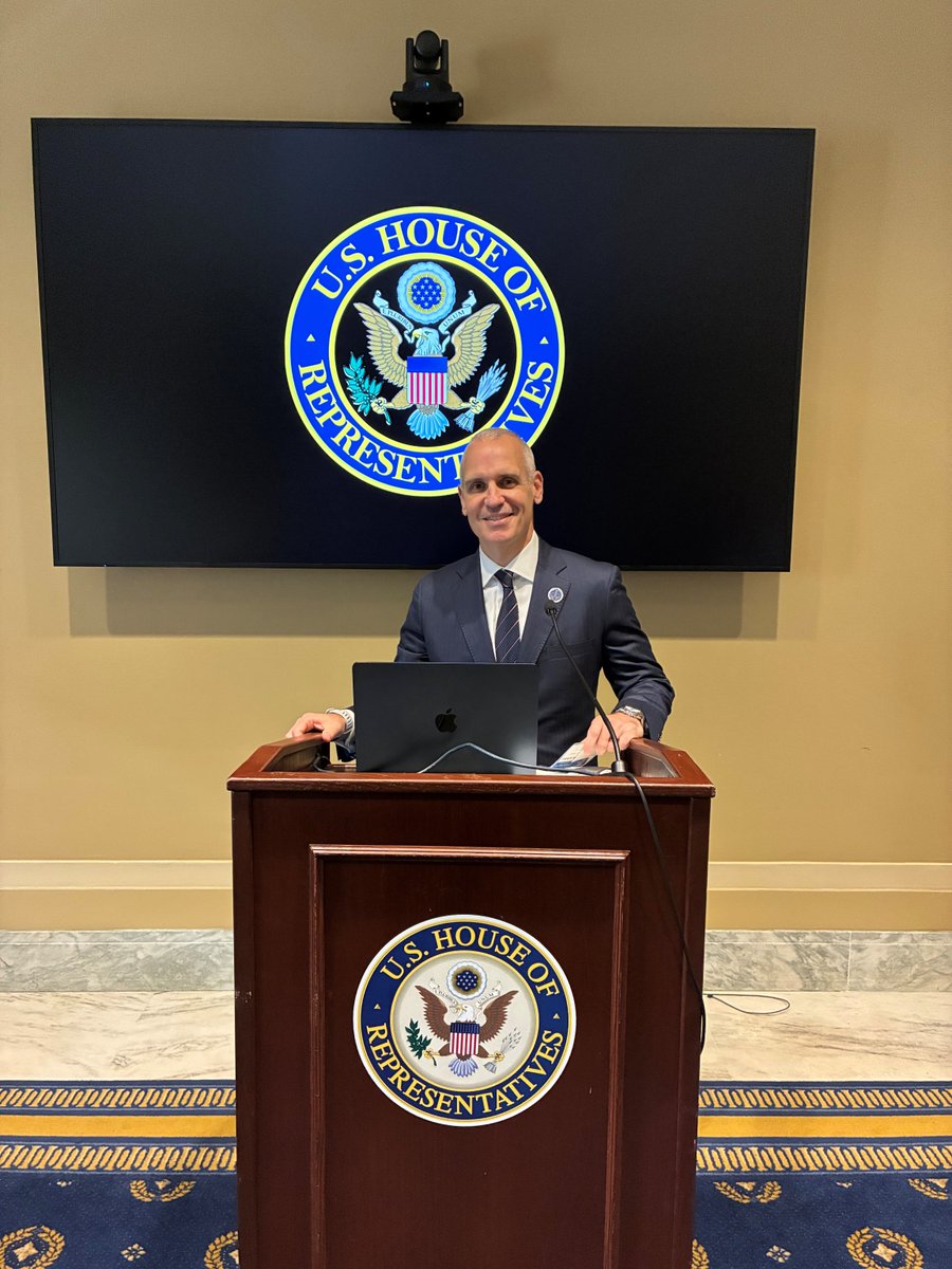 spinesection's tweet photo. This week, Daniel Sciubba, MD, MBA represented the Spine Section at the Congressional Spine Health Fair on Capitol Hill, sharing the impact of spine care and the importance of ensuring patients have timely access to high-quality treatment. 

From improving outcomes through the American Spine Registry to advancing policies that reduce unnecessary barriers to care, spine surgeons continue to be strong advocates for patients both inside and outside the operating room.

Thank you, Dr. Sciubba for your leadership and representation of our specialty! #SpineHealth #SpineSurgery @AANSNeuro @CNS_Update @SpineHealthFdn @AAOS1 @NorthwellHealth