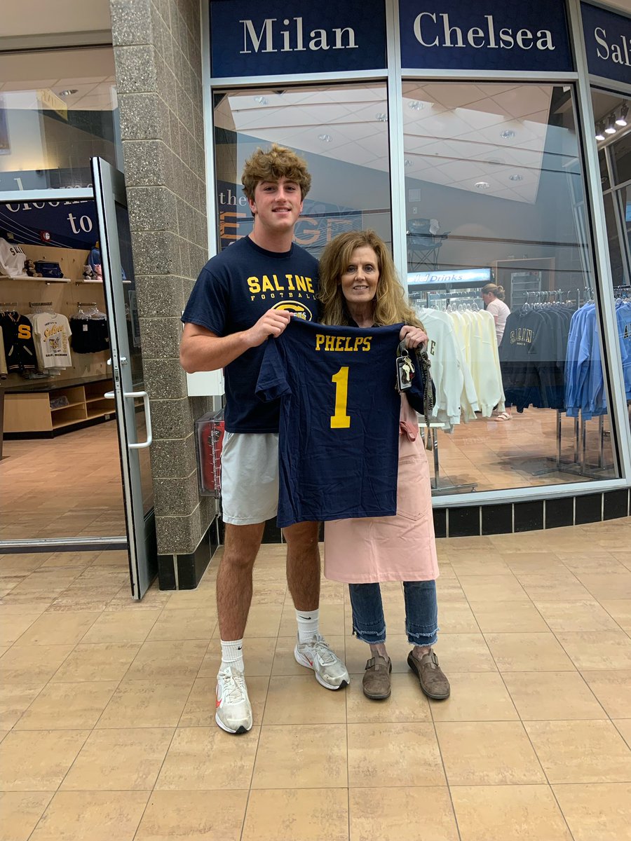 SalineFootball's tweet photo. Thank you to our teachers that make a DIFFERENCE and IMPACT our players in the classroom
#OurTime | #GoHornets https://t.co/9DSMFxZCeN