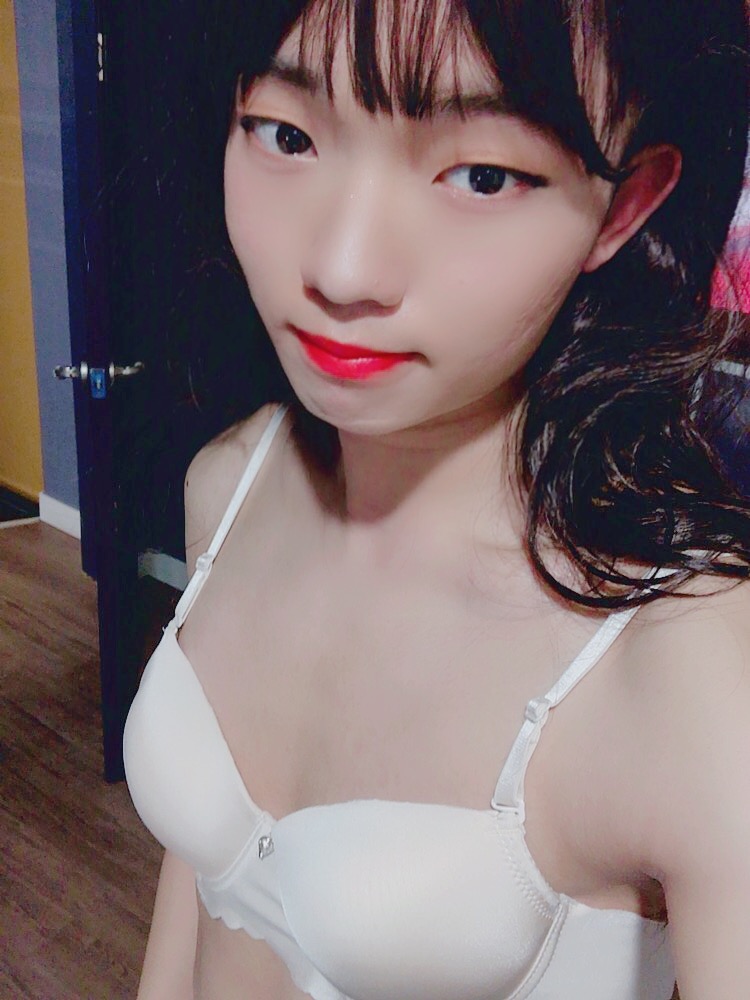 Sissy_Seah's tweet photo. 사진을 정말 잘 찍는다..+보정의 힘
#Sissy #CD #시디 #러버 #여성화조교 #Femboy https://t.co/PkNlNHn4kx