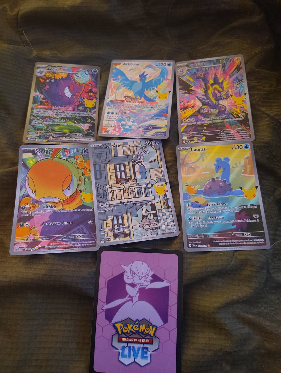 gallade_t's tweet photo. @firekeeper_eyes Little bit of update no etb unfortunately but thankfully there was some stuff left at Walmart when I finally got out of work. People at the front counter were kind enough to let me get two extra items because they know how it is and I always try to be polite to them so got these! https://t.co/ctilYK46M8