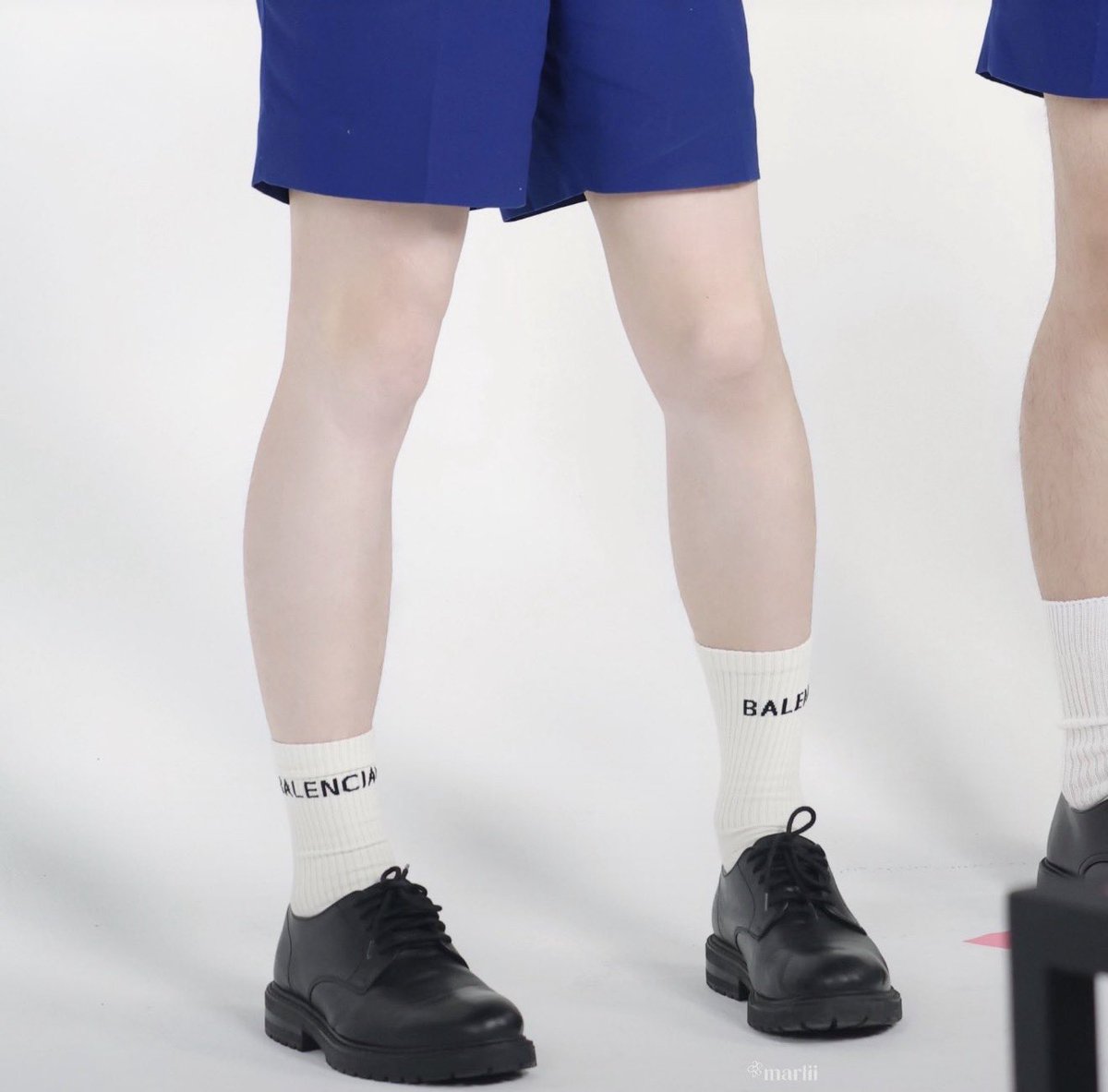 2teefox's tweet photo. thx por's legs for saving lives https://t.co/KiErWy7vuB