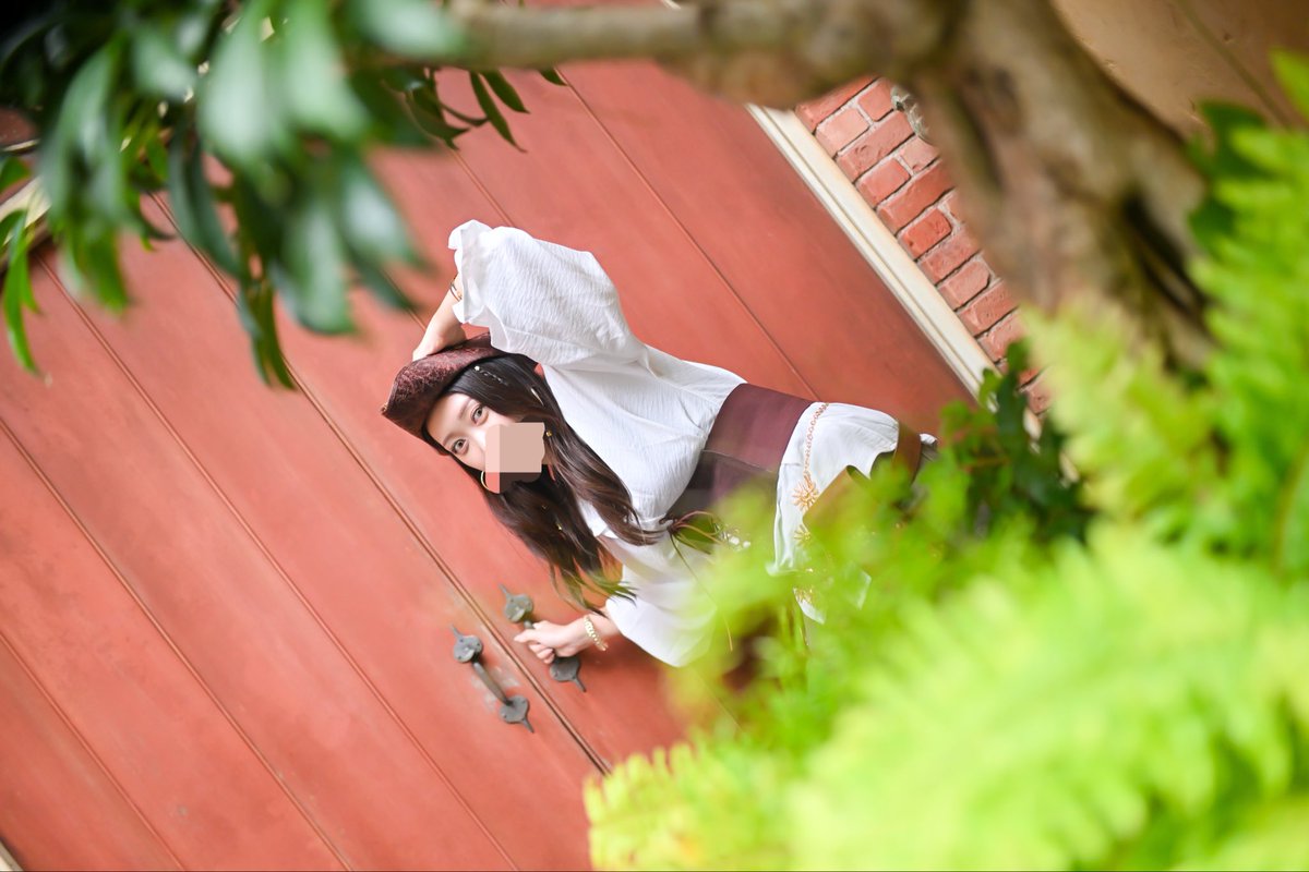 AlyMaximoff1031's tweet photo. ポージングほんっっっっっとに難しくて、でもみんなが指導(?)してくれたのと、たけさんのカメラの腕前ですごく素敵な写真になりました🫶🏻

@TakeaPhos https://t.co/fSMgAezsrQ