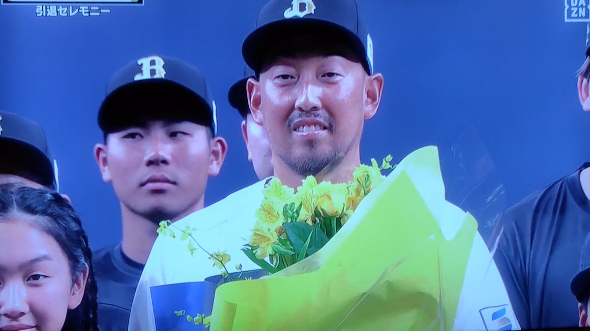 RandY_TiTi's tweet photo. 我らが平野佳寿投手（宇治市立小倉小学校卒業、小倉リトルズ出身）引退。日米通算65勝205ホールド258セーブは前人未到の大記録。私たち小倉小学校卒業生、小倉リトルズ出身者の誇りでした。#オリックスバファローズ #平野佳寿 #宇治市立小倉小学校 #小倉リトルズ https://t.co/Ts34su60Hy