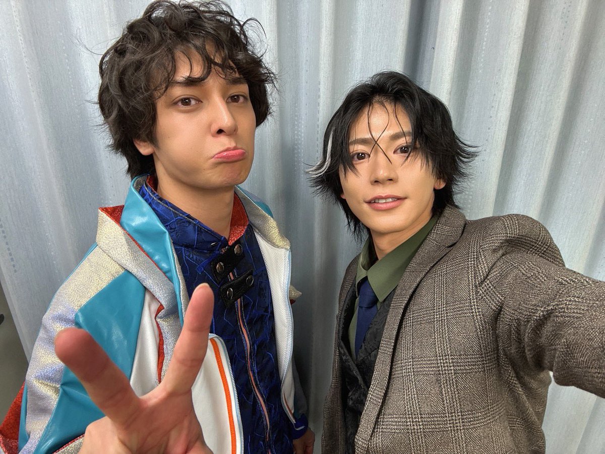 Setokkun_1216's tweet photo. #舞台AIBy
3日目4公演目無事終了🤖
ご観劇誠にありがとうございます。

阿部さんが相棒か…。
感慨深いね笑

今日で折り返しました！！
明日からもよろしくね👍 https://t.co/FyqPrdV5In
