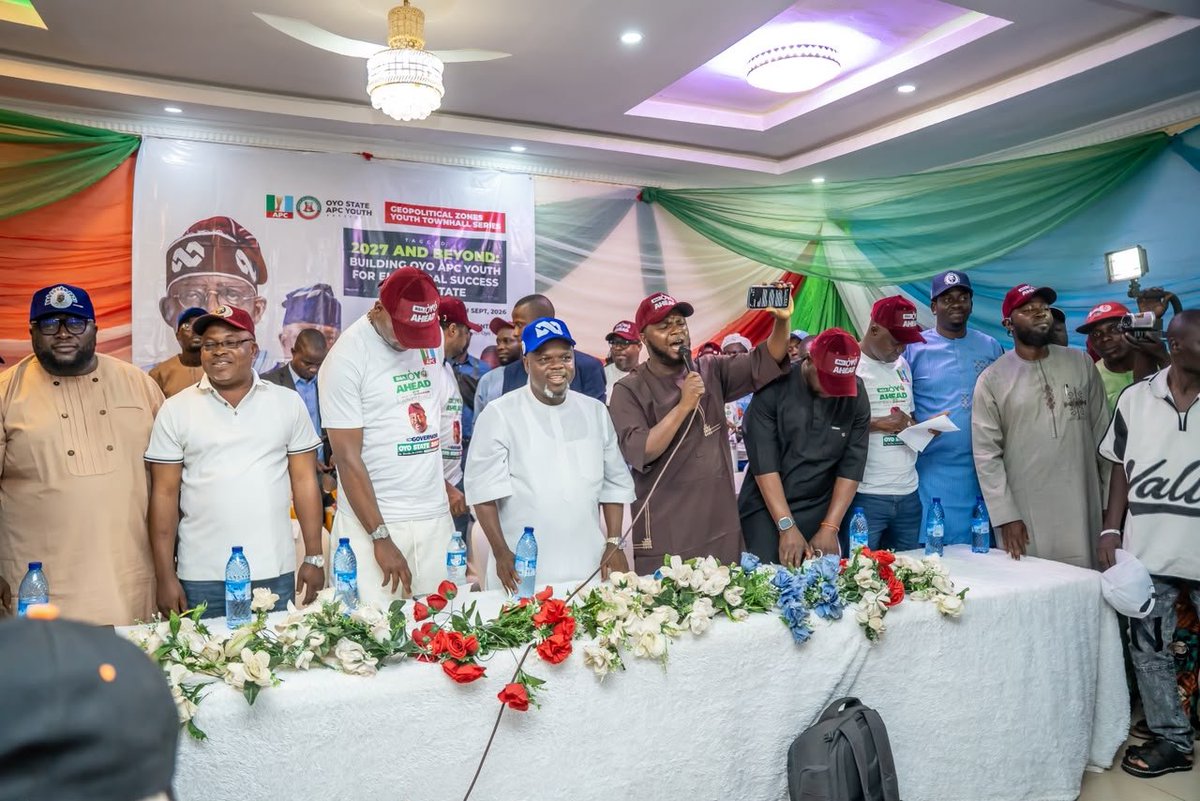 ShanfaniMarketV's tweet photo. From Ogbomoso to Saki, the message continues to travel — and the people continue to respond. 🔥

At Saki City Hall, a gathering of youths, women, leaders and supporters reflected the growing conversation about the future of Oyo State.

The future belongs to those ready to build it. Oyo AHEAD!

From Ogbomoso to Saki, the message continues to travel — and the people continue to respond. 🔥

At Saki City Hall, a gathering of youths, women, leaders and supporters reflected the growing conversation about the future of Oyo State.

The future belongs to those ready to build it. Oyo AHEAD!

#YouthForOyoAHEAD
#BSA2027
#OyoAHEAD
#ÌtayoÒyó