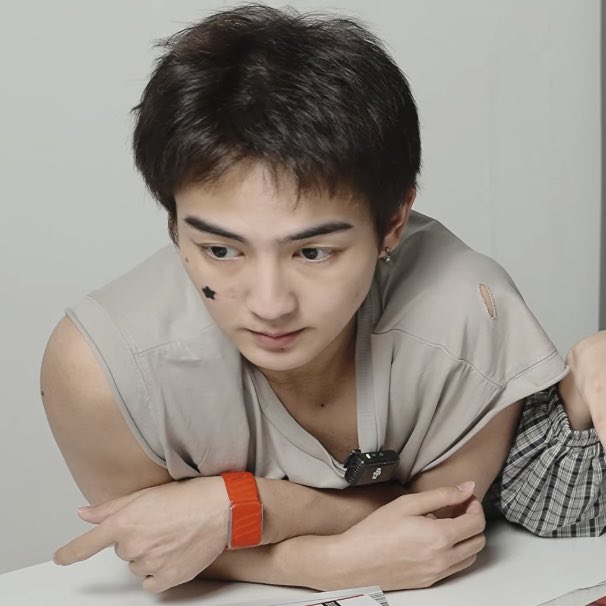 hkleenn's tweet photo. น่ารักจัง มีดาวแปะอยู่น่วย 🥺⭐️💘 https://t.co/1TgA8ACN7W