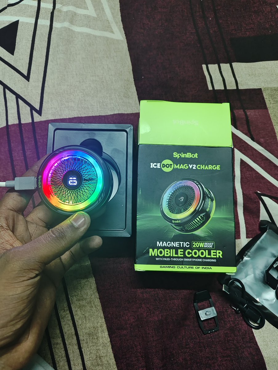 blacksquad_22's tweet photo. I recently purchased the Mobile Cooler Spin Bot V2 and Iam using it now. It has 20W power, so cooling is very fast and phone temperature also reduces quickly. Really useful for long time phone usage. https://t.co/z2QHE9VcxJ