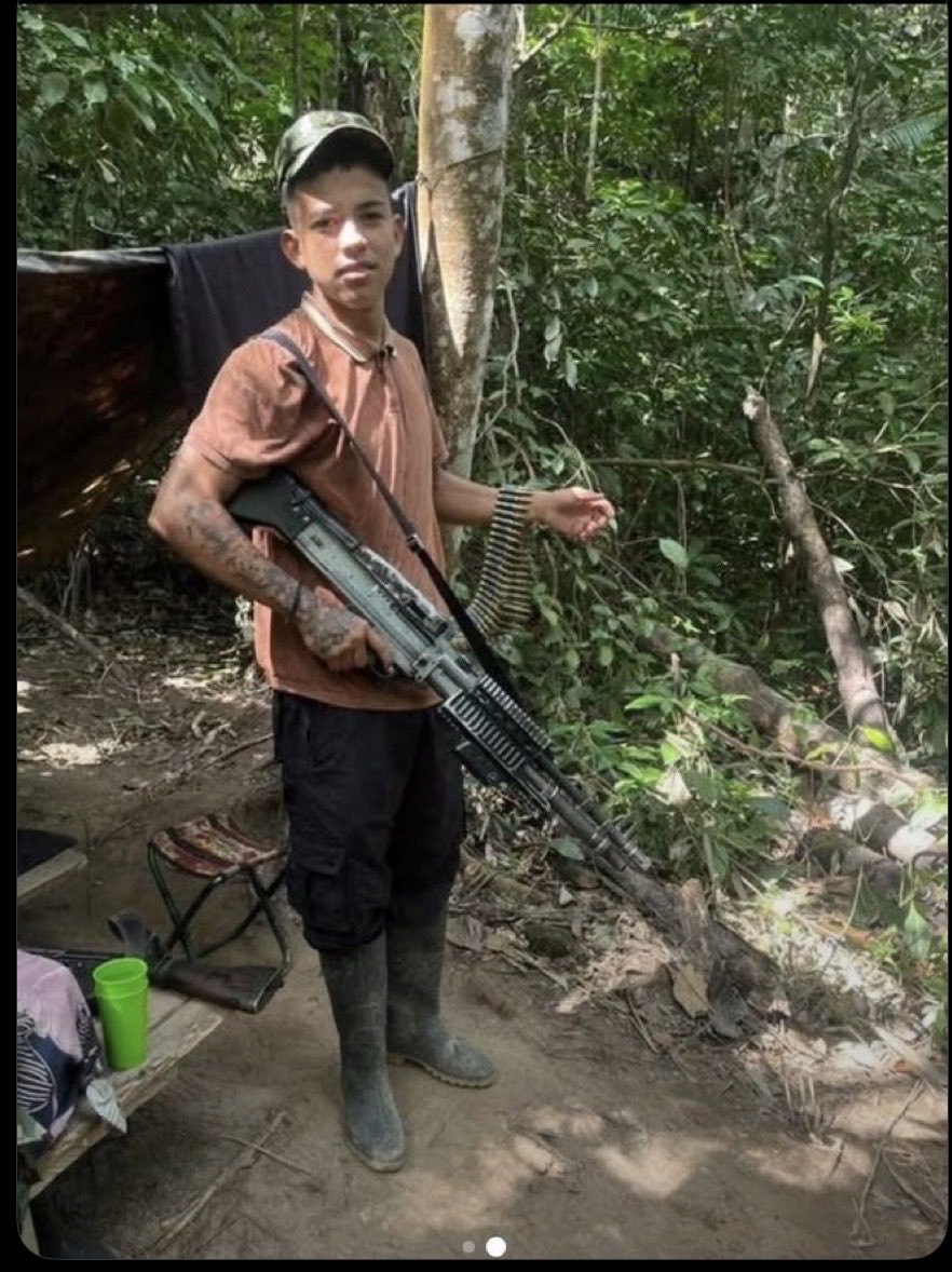 RubenDaroFeria1's tweet photo. Y La Mamá decía que El Ordeñaba Las Vacas y No Sabía que Pertenecía al grupo NARCOTERRORISTA ACSN de Santa Marta, 
Y "Ordeñaba" Era al Comercio y a Los Agricultores y Ganaderos! https://t.co/mH35PdsQxf