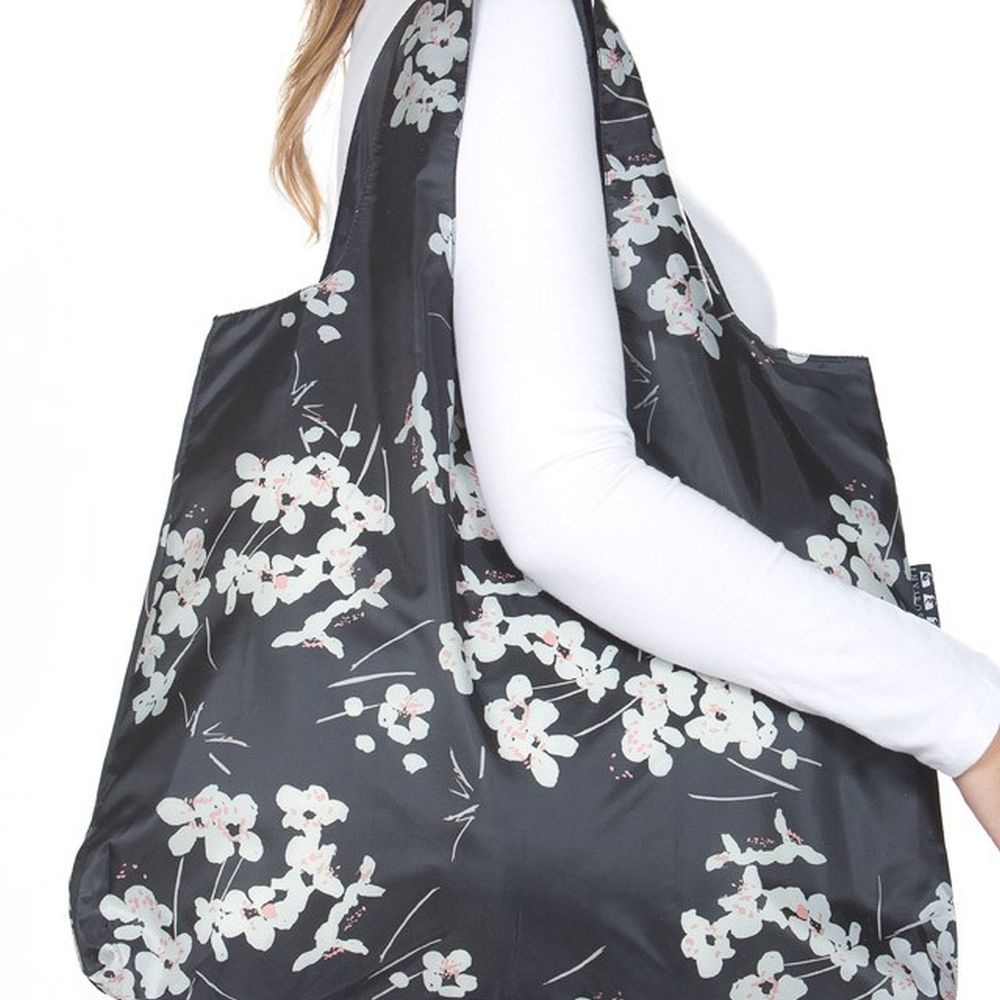 BbuysLimited's tweet photo. Envirosax roll-up foldable shoulder shopping bag; After Dark bag number 5 #Envirosax #reusable #reuse #CherryBlossom #rollup #foldable #shoulderbag #giftidea #giftfor #mom #mum #gardener #Blossom #shopping #floral #flowers #tote #bag #Bbuys https://t.co/4MnABcsKu0