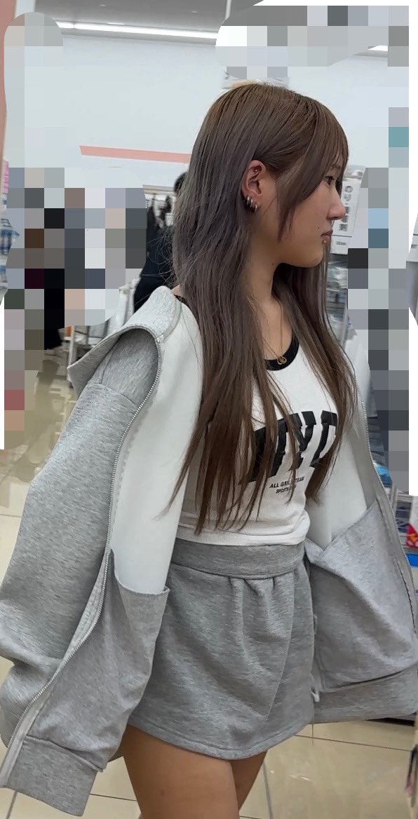 696gh1kuvji's tweet photo. ✨買い物先で遭遇したかわいいを紹介✨
💕衣装よし❣️髪型よし❣️髪色よし❣️被写体よし❣️💕 https://t.co/fN7scOwSCN