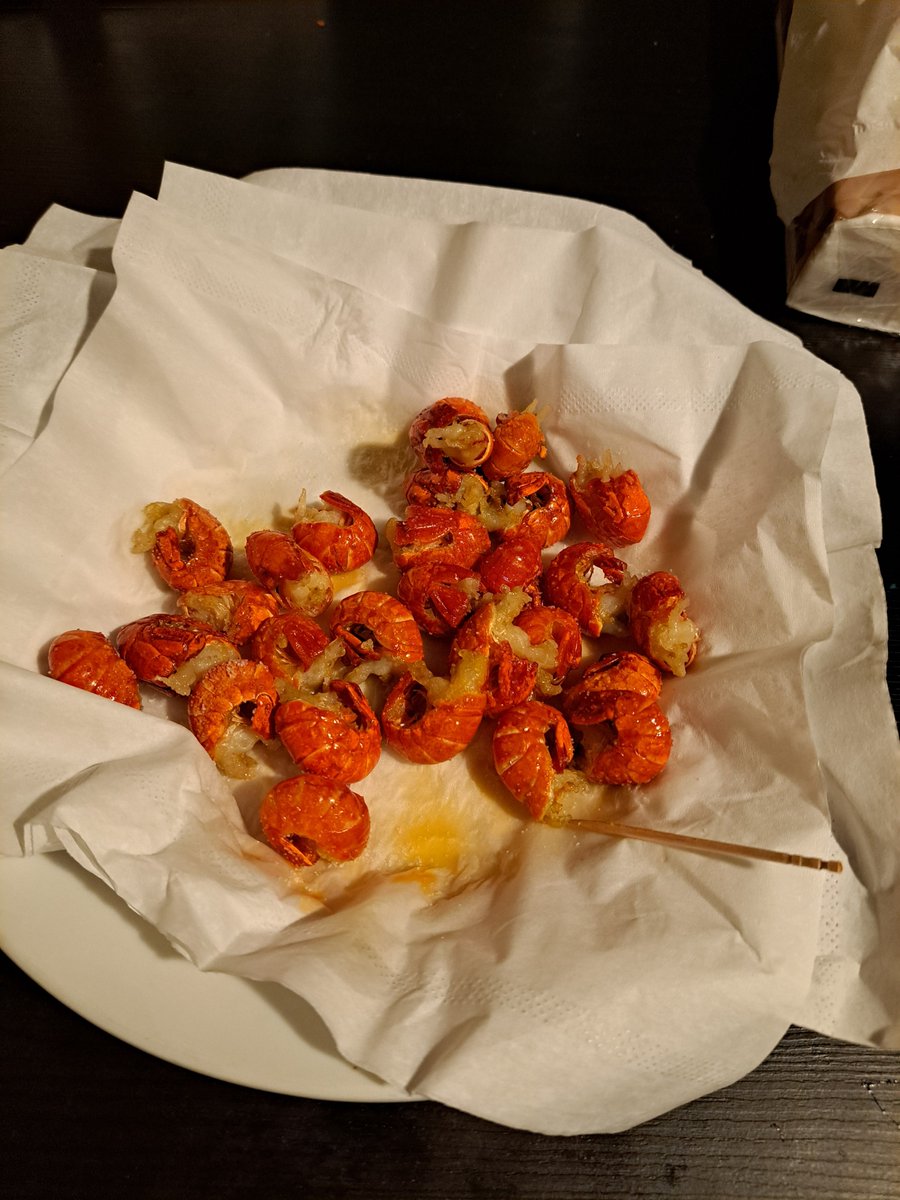 SharonBaechu's tweet photo. のこりは塩強くして朝のおかずに

食えなくはないが
わざわざ食うもんでもないと見聞が広まった

永遠に海水浴帰りのサンダルの匂いがする https://t.co/jHFGok2wci