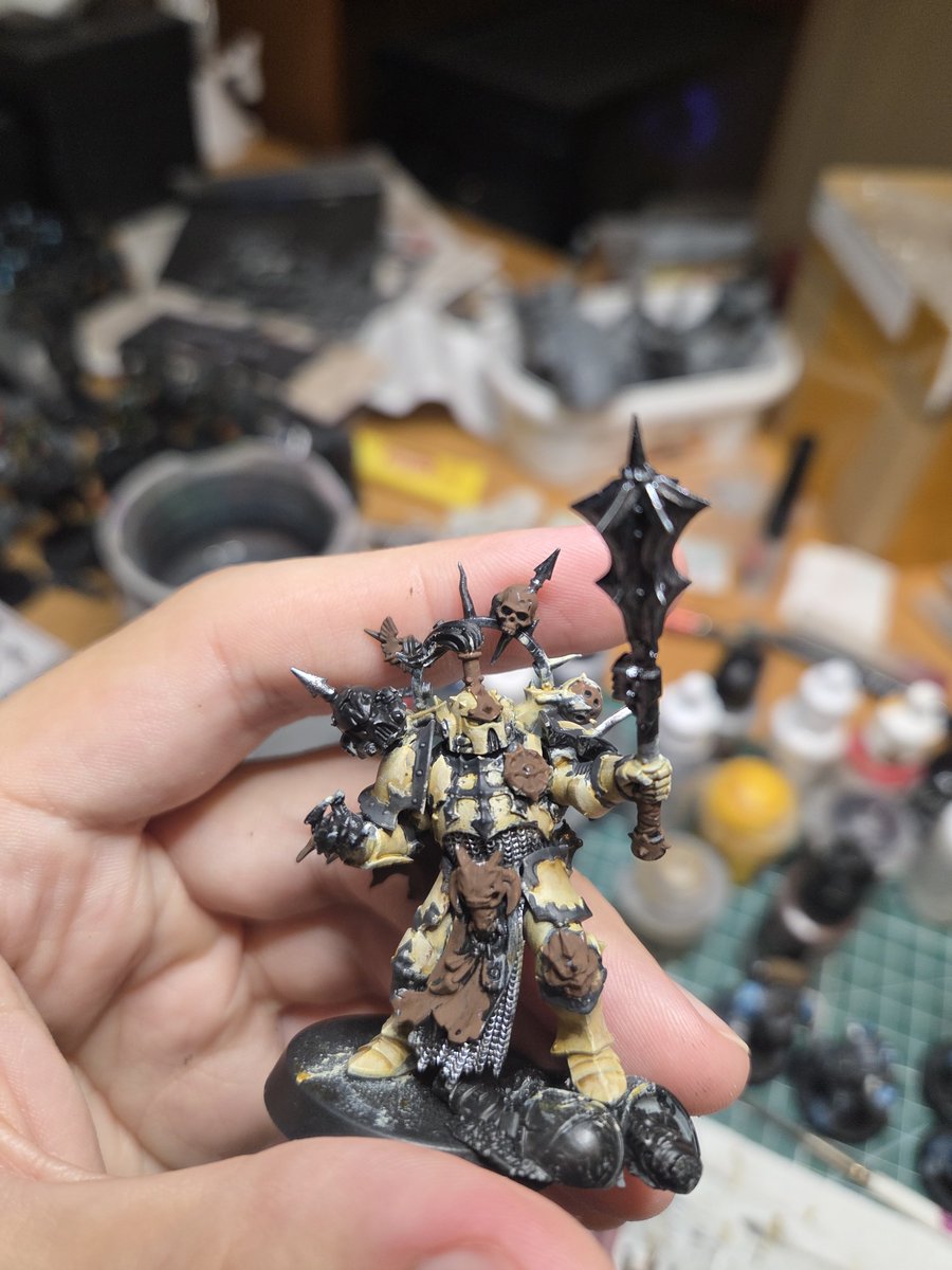 Jericho17205019's tweet photo. #hobbyfriday

Ladies and gentlemen, the weekend. What have you guys been working on? I've painted blacksheilds and chaos marine chosen. I also played a game of Warhammer: The Old World as greenskins against lizardmen https://t.co/FXZRivVs6R
