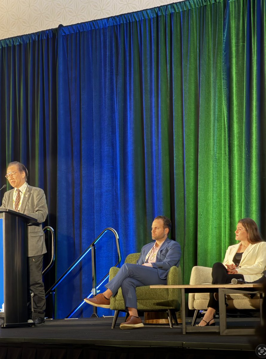 foregut_journal's tweet photo. An outstanding POEM session at #AFS2026! Proud to see Foregut editors Dr. Jennifer Kolb co-moderating and Dr. Joan Chen sharing her expertise, alongside POEM pioneer Dr. Haru Inoue. Thanks to all the expert faculty for their insights and technical pearls! #Foregut #POEM https://t.co/gItSddm5p8
