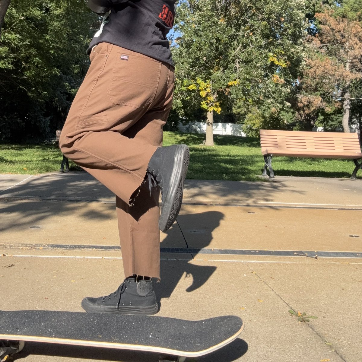campkillyrself's tweet photo. Accidentally dressed like johnny knoxville to skate today https://t.co/gjTwhee3kc