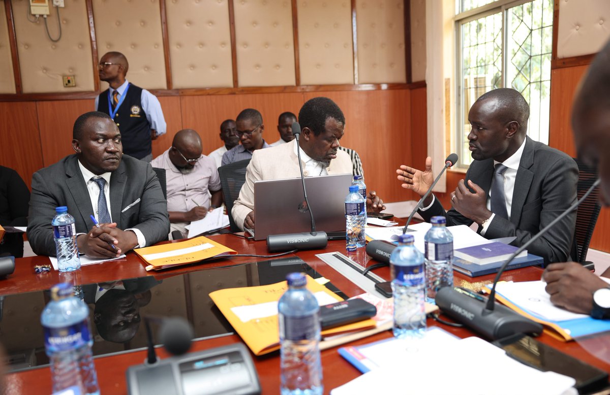 AjendaKenya's tweet photo. During the #SenateMashinani session in Kilifi County, two of our research reports — The Chilling Effects of State Surveillance and the Maweni Land Report — formed part of the basis for the Coast CSO Network's submission on the state of human rights, peace and security. https://t.co/7qK8Mw83mi