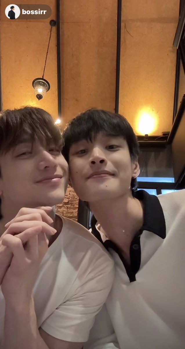 Sutsakhon2's tweet photo. ช่วงนี้เสพ บอสตง 
เสพติดมากก น่ารักกันจัง 💚🍀
#BossTong #bossirr #tongtong https://t.co/bsYZ5SrQ0z