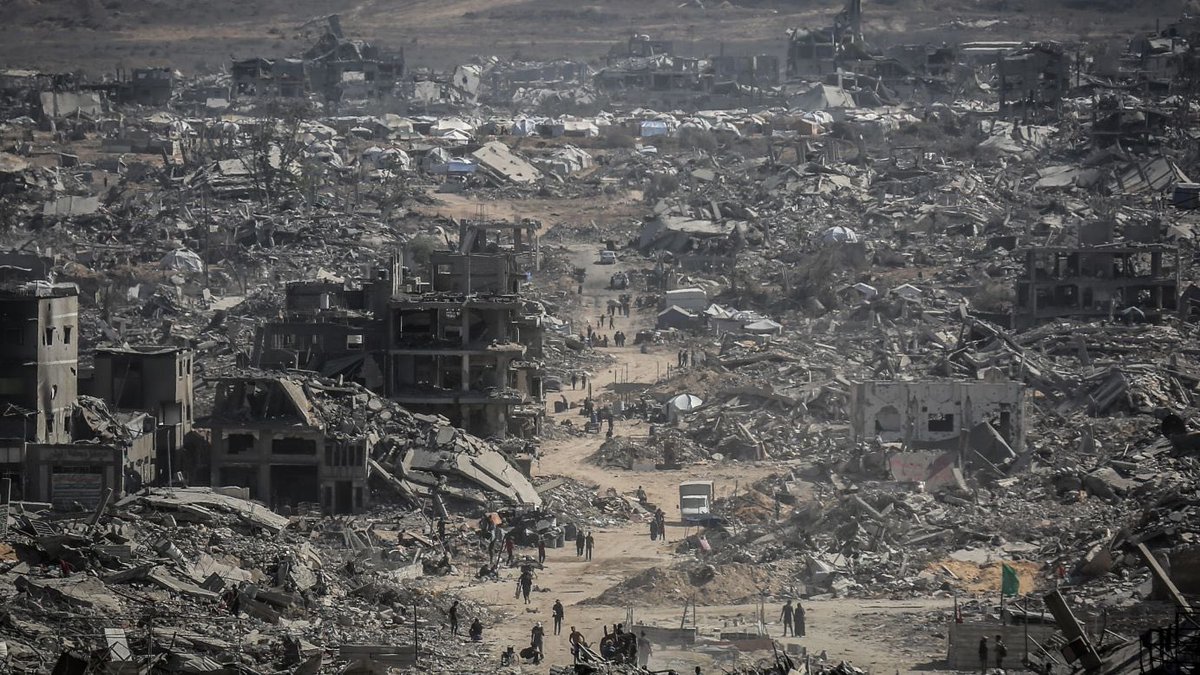 elturco_cx1's tweet photo. Ich glaube es ist grad etwas schwierig Konzerte in Gaza zu geben. https://t.co/cGBFbMSnkC
