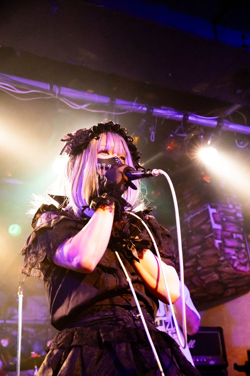 izu_xxxx03sp's tweet photo. オシャレキゾク59
キイロイヒツヂ

Photo/引削ヒズミ ＠hizumix https://t.co/XXFUIBWNHN