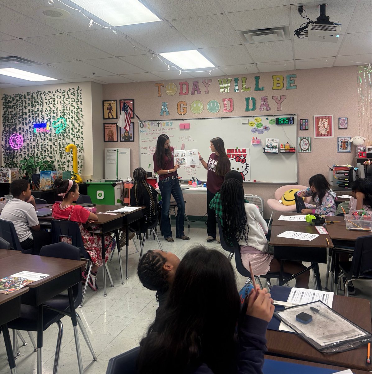 JMHS_Rams's tweet photo. RAMS READ!🐏📖
@MarshallRamsVB,@JMHS_RAMS_XC & Tennis kicked Friday off with our #FutureRams at @NISDOHT🦉@NISDThornton♥️ & @NISDRhodes🦖! !#RamsRead #RamFam #RamPride #BeyondTheGame @SA_Sports @NISD_Athletics @NISDMarshall @NISDMarshallLMS https://t.co/QOFFLCBVEv