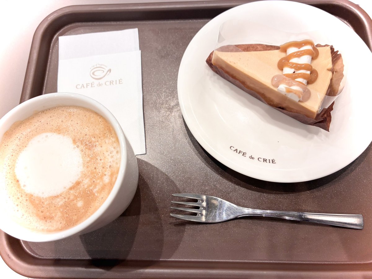 r1_hx's tweet photo. カフェドクリエのこれめちゃ美味しかった☺️🍠
全然甘ったるくない、優しいお芋チーズケーキって感じでパクパク食べれちゃった✨ https://t.co/PKJXyWa9fF
