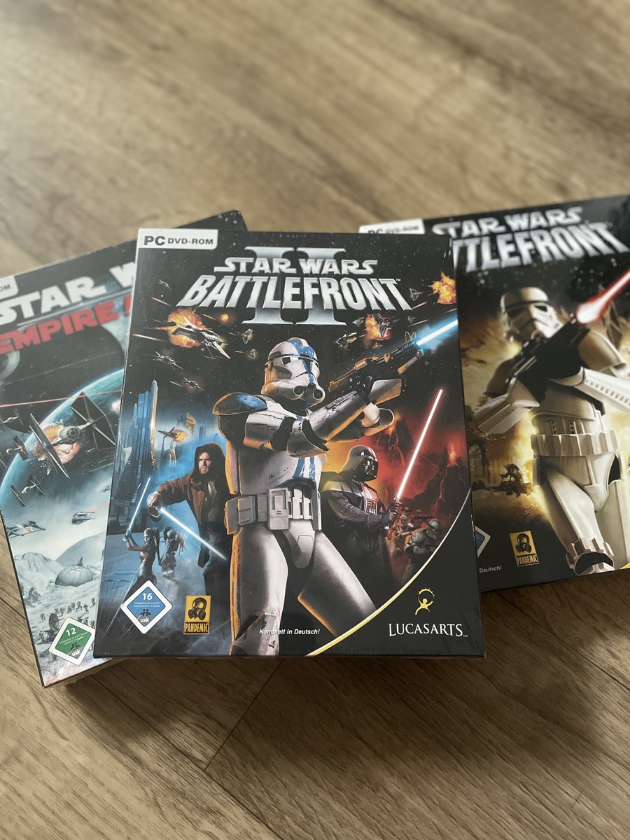 DanielZima's tweet photo. Záchrana kulturního dědictví aneb diverzifikace portfolia 😄
#retrogaming #starwars #bigbox https://t.co/pXwJC698FE